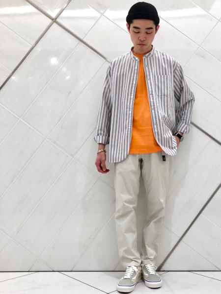 URBAN RESEARCH DOORSのコーディネートを紹介します。｜Rakuten Fashion(楽天ファッション／旧楽天ブランドアベニュー)1022885