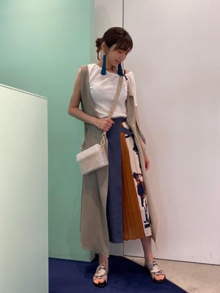 LOVELESSのコーディネートを紹介します。｜Rakuten Fashion(楽天ファッション／旧楽天ブランドアベニュー)1043167
