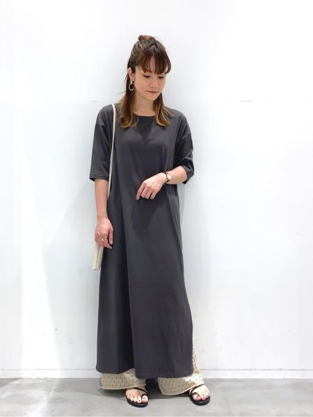 LAKOLEのコーディネートを紹介します。｜Rakuten Fashion(楽天ファッション／旧楽天ブランドアベニュー)1044697