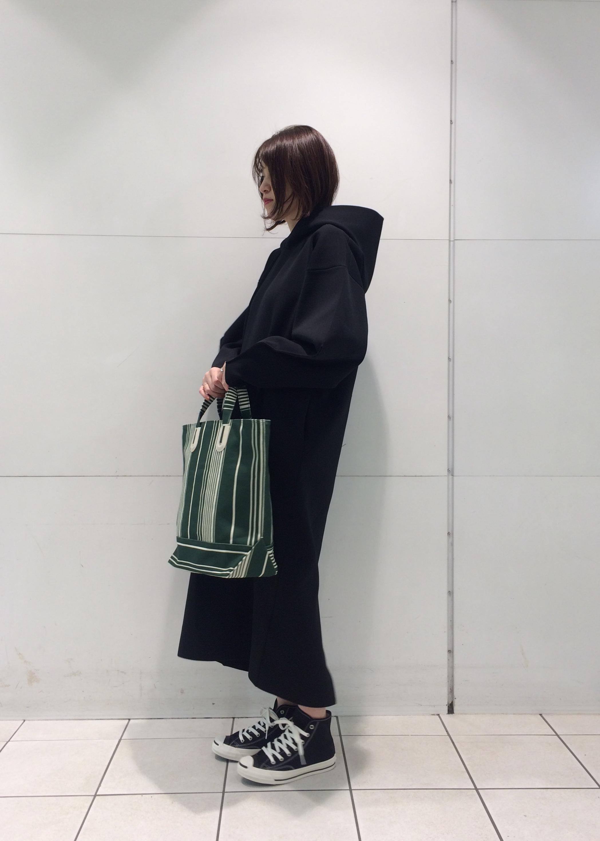 Adam Et Rope のフォルムワンピースパーカーを使ったコーディネート Rakuten Fashion 楽天ファッション 旧楽天ブランドアベニュー