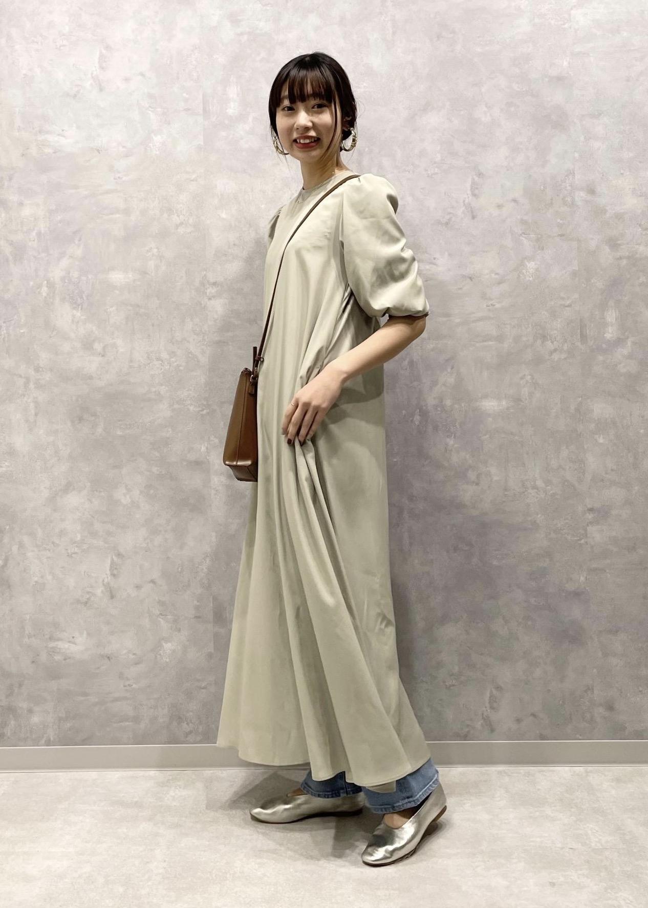 Rope の Natsuko Akahani 2way パフスリーブロングワンピースを使ったコーディネート Rakuten Fashion 楽天ファッション 旧楽天ブランドアベニュー