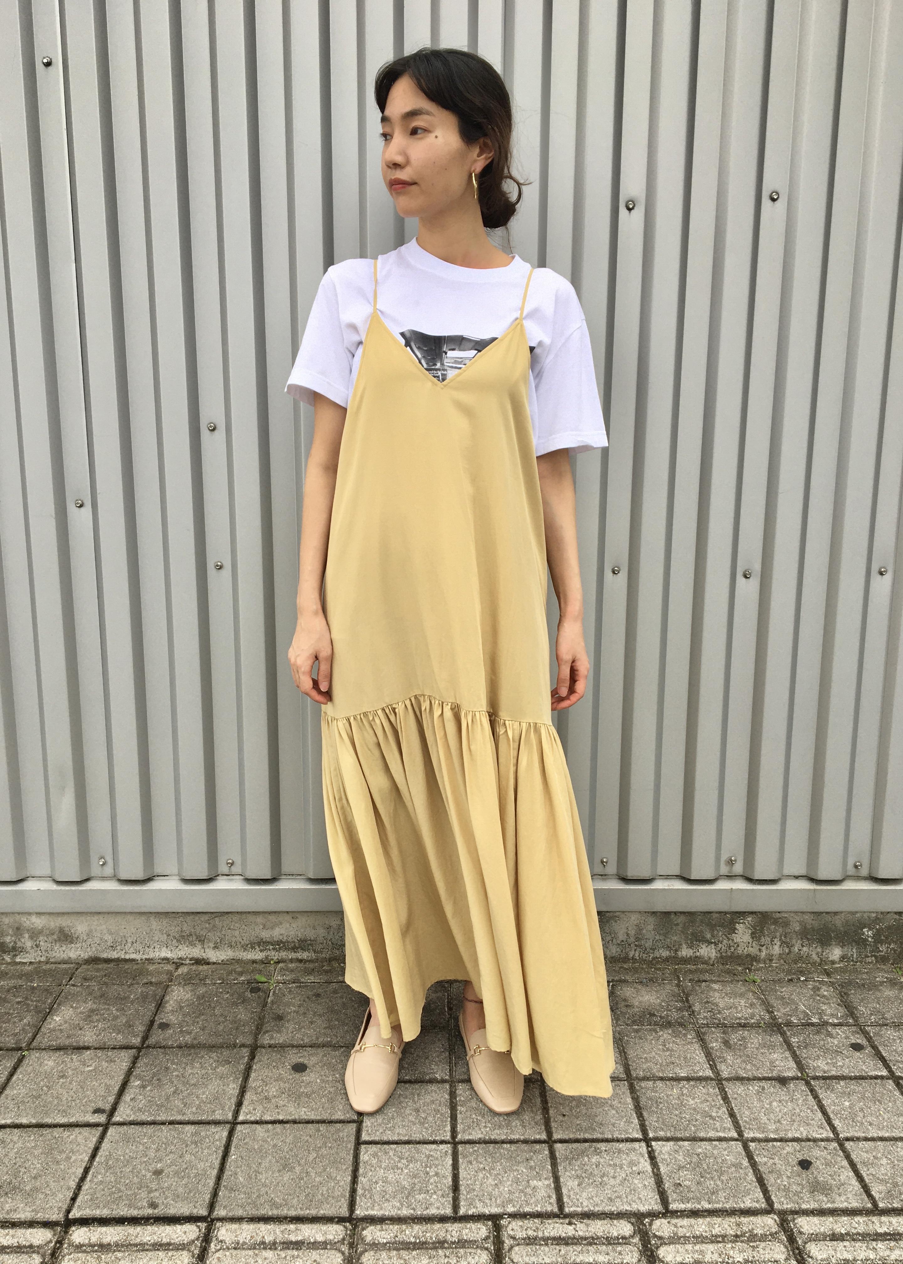 Adam Et Rope の アウトレット店舗 Web限定 ティアードキャミワンピースを使ったコーディネート Rakuten Fashion 楽天ファッション 旧楽天ブランドアベニュー 112