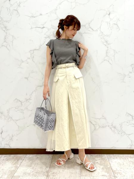 mysty womanのビットベルトを使ったコーディネートを紹介します。｜Rakuten Fashion(楽天ファッション／旧楽天ブランドアベニュー)1143727