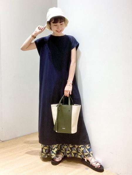 LAKOLEのコーディネートを紹介します。｜Rakuten Fashion(楽天ファッション／旧楽天ブランドアベニュー)1167605