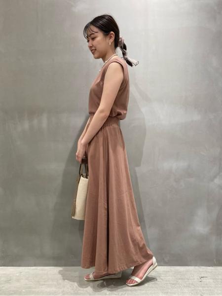 LAKOLEのコーディネートを紹介します。｜Rakuten Fashion(楽天ファッション／旧楽天ブランドアベニュー)1168718