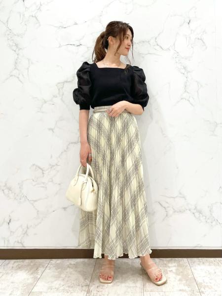 mysty womanのビットベルトを使ったコーディネートを紹介します。｜Rakuten Fashion(楽天ファッション／旧楽天ブランドアベニュー)1173731