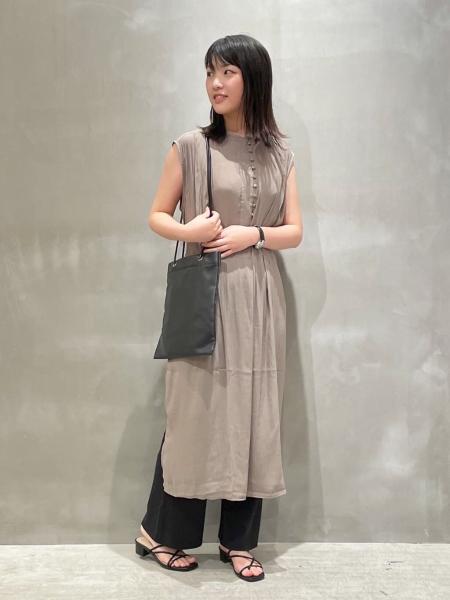 LAKOLEのコーディネートを紹介します。｜Rakuten Fashion(楽天ファッション／旧楽天ブランドアベニュー)1176389