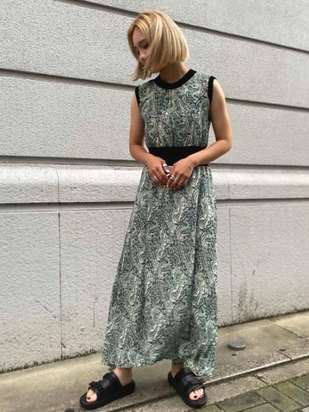 LOVELESSのコーディネートを紹介します。｜Rakuten Fashion(楽天ファッション／旧楽天ブランドアベニュー)1187528