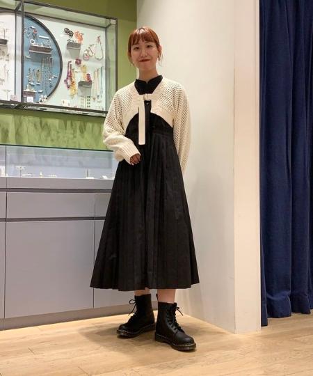 Beams Womenのray Beams プリーツ キリカエ バンドカラー ワンピースを使ったコーディネート Rakuten Fashion 楽天ファッション 旧楽天ブランドアベニュー