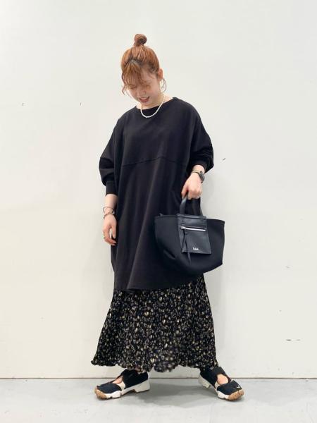 LAKOLEのコーディネートを紹介します。｜Rakuten Fashion(楽天ファッション／旧楽天ブランドアベニュー)1208308