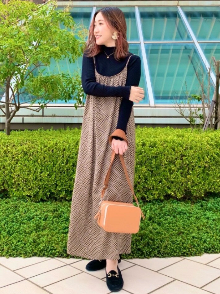 Coenのサテンギャザーキャミワンピースを使ったコーディネート Rakuten Fashion 楽天ファッション 旧楽天 ブランドアベニュー