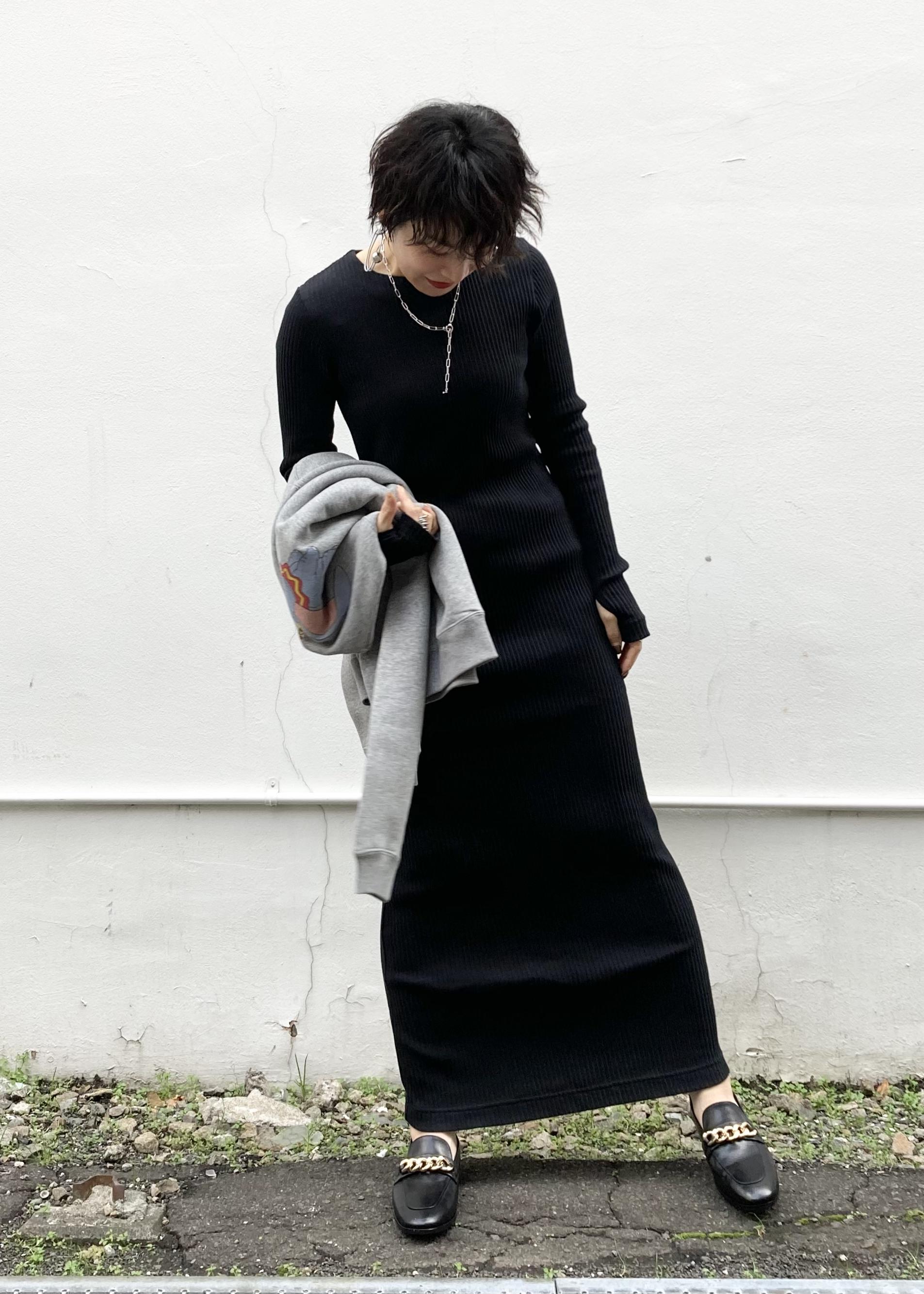 ADAM ET ROPE'の【ADAM ET ROPE'】BOTANICAL DYED MAXI DRESSを使った