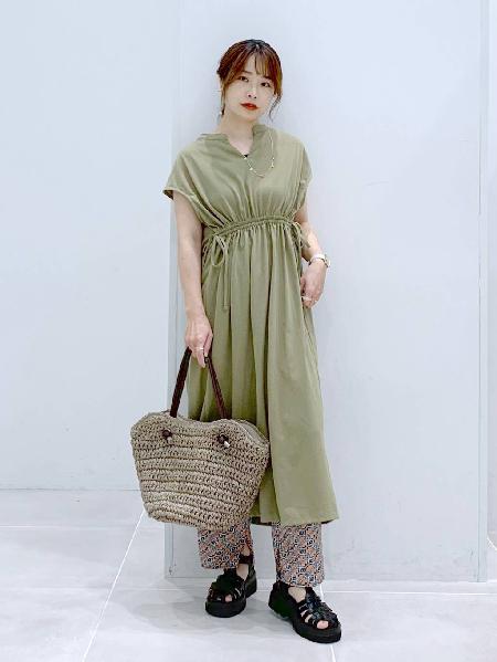 LAKOLEのコーディネートを紹介します。｜Rakuten Fashion(楽天ファッション／旧楽天ブランドアベニュー)1329927