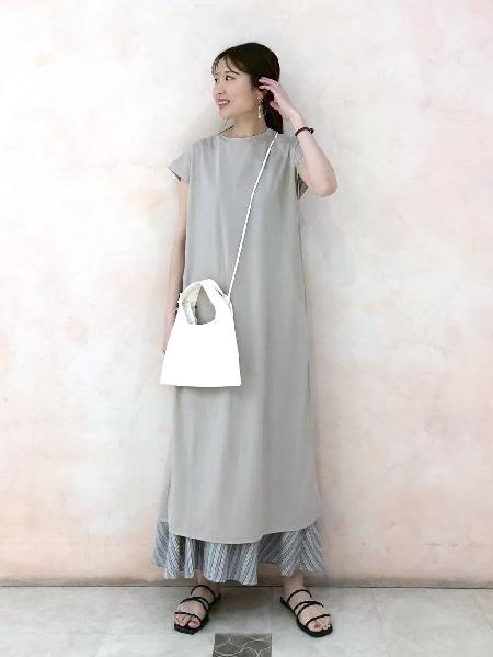 LAKOLEのコーディネートを紹介します。｜Rakuten Fashion(楽天ファッション／旧楽天ブランドアベニュー)1329934