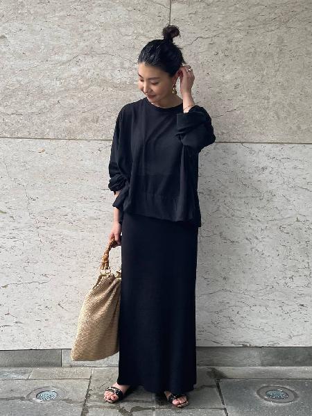 Curensologyのコットンリブタイトスカートを使ったコーディネートを紹介します。｜Rakuten Fashion(楽天ファッション／旧楽天ブランドアベニュー)1337734
