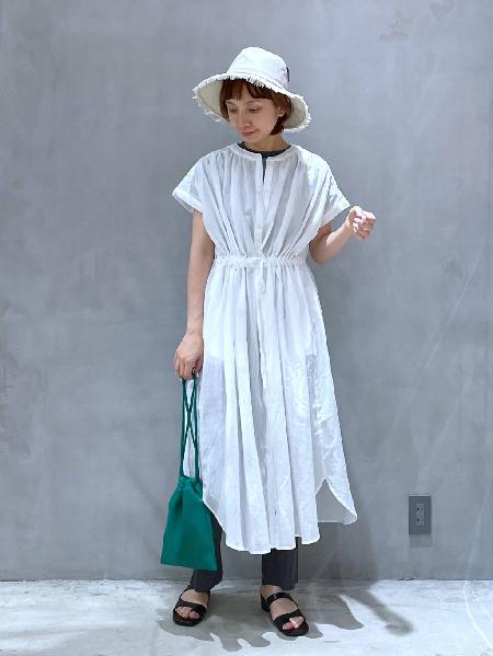 LAKOLEのコーディネートを紹介します。｜Rakuten Fashion(楽天ファッション／旧楽天ブランドアベニュー)1341580