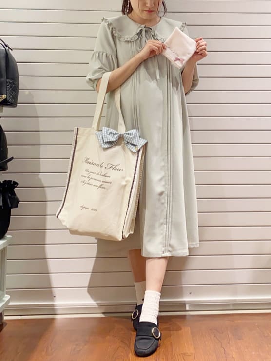 Maison de FLEURのコーディネートを紹介します。｜Rakuten Fashion(楽天ファッション／旧楽天ブランドアベニュー)1364182
