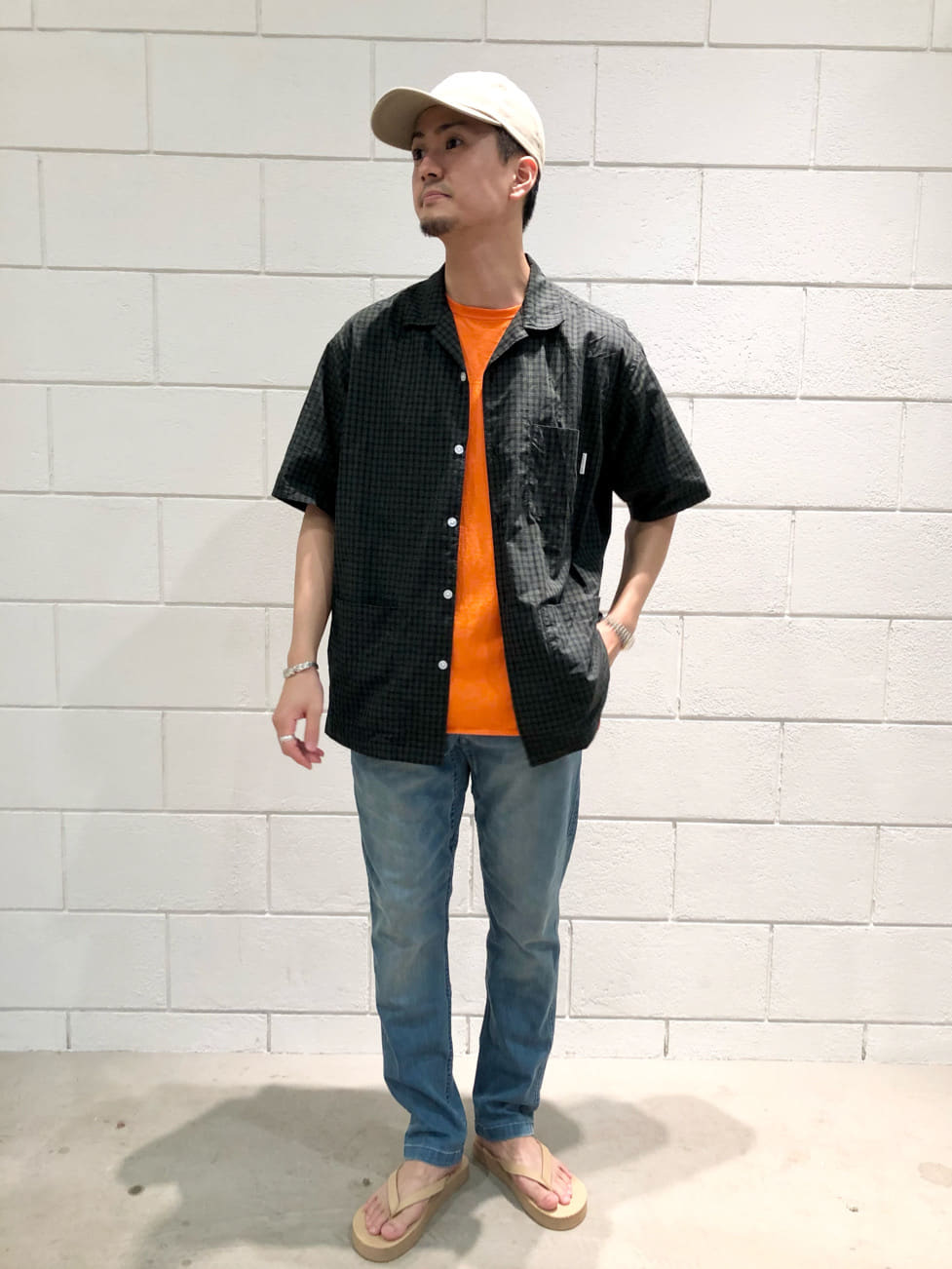 417 EDIFICEのコーディネートを紹介します。｜Rakuten Fashion(楽天ファッション／旧楽天ブランドアベニュー)1457251