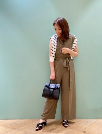AU BANNISTERのスリングバックサンダルを使ったコーディネートを紹介します。｜Rakuten Fashion(楽天ファッション／旧楽天ブランドアベニュー)1486007