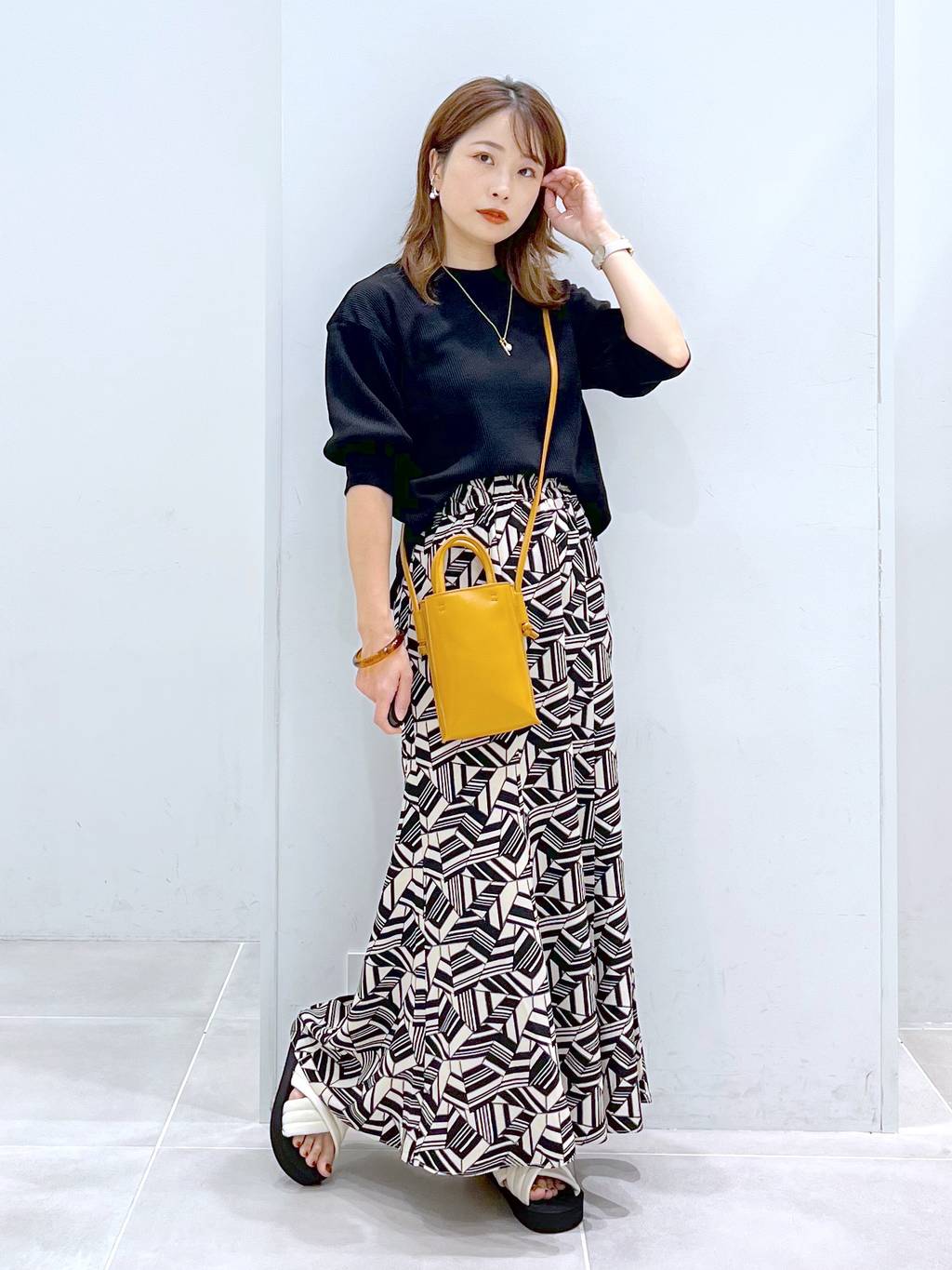 LAKOLEのコーディネートを紹介します。｜Rakuten Fashion(楽天ファッション／旧楽天ブランドアベニュー)1568179