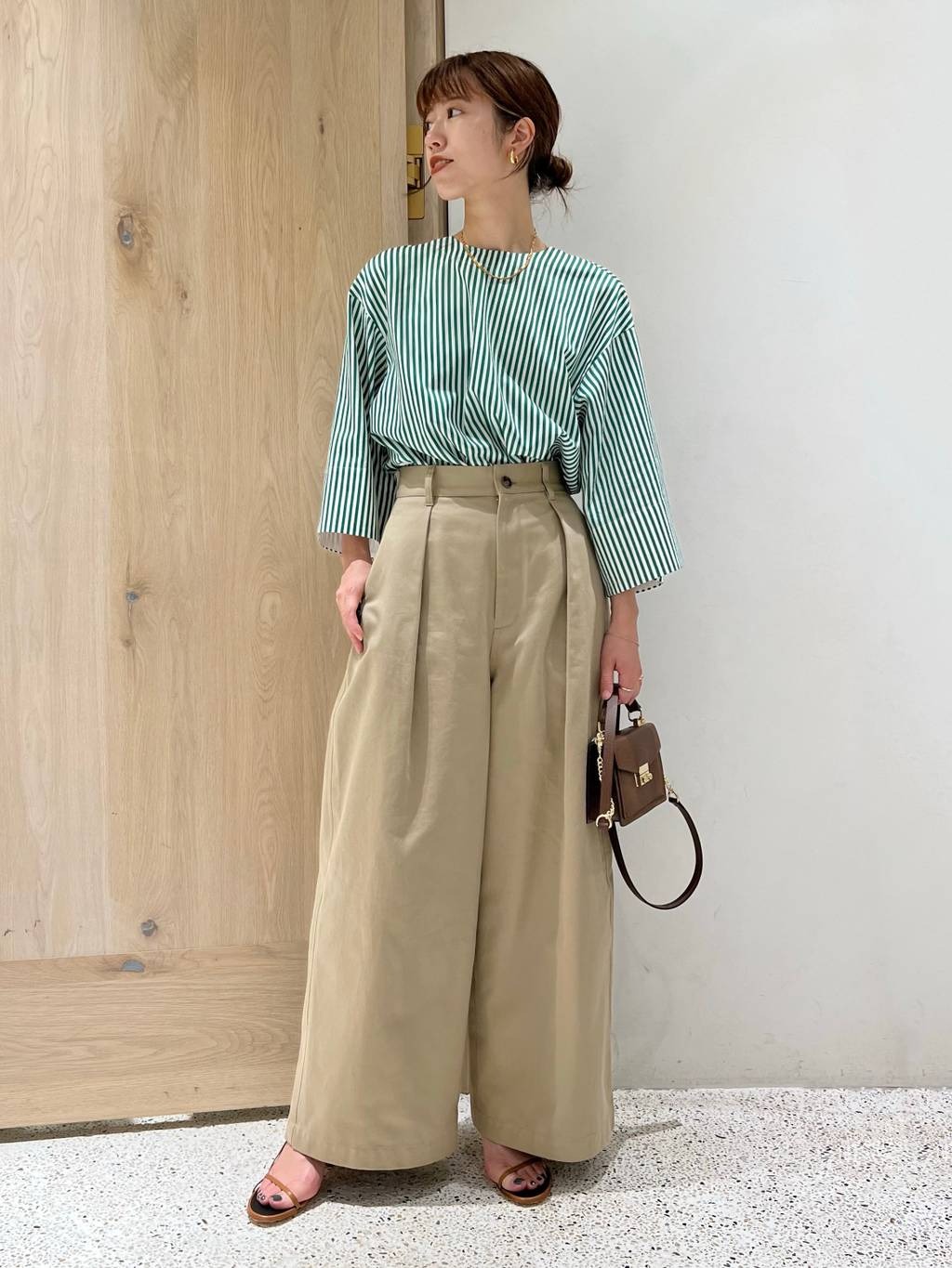 Curensologyのコーディネートを紹介します。｜Rakuten Fashion(楽天ファッション／旧楽天ブランドアベニュー)1580882