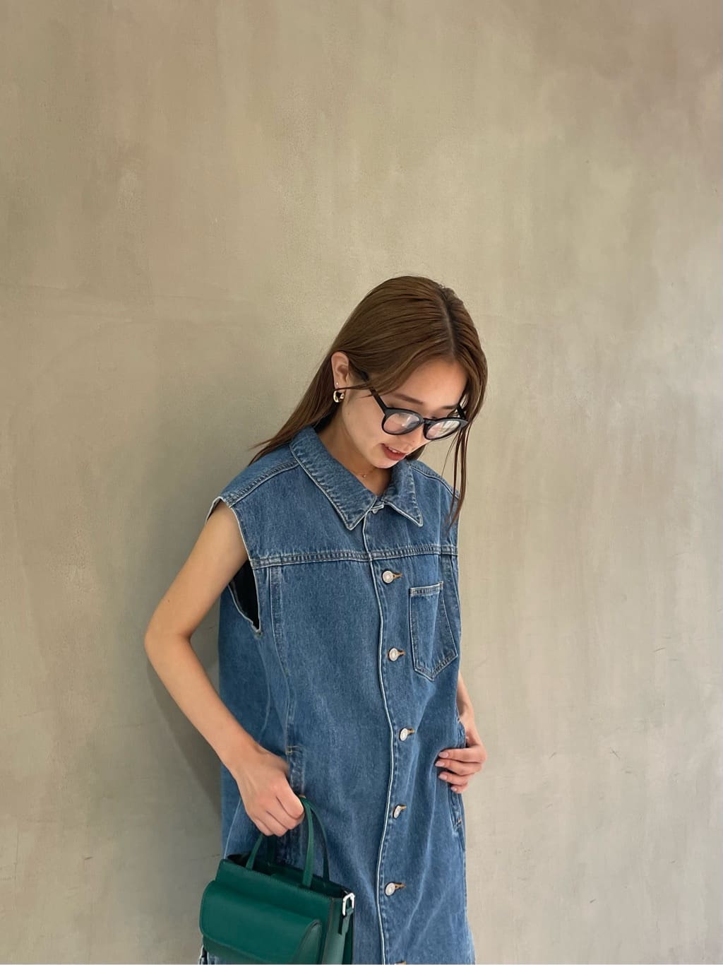 moussyのOVERSIZED DENIM ベストを使ったコーディネート | Rakuten