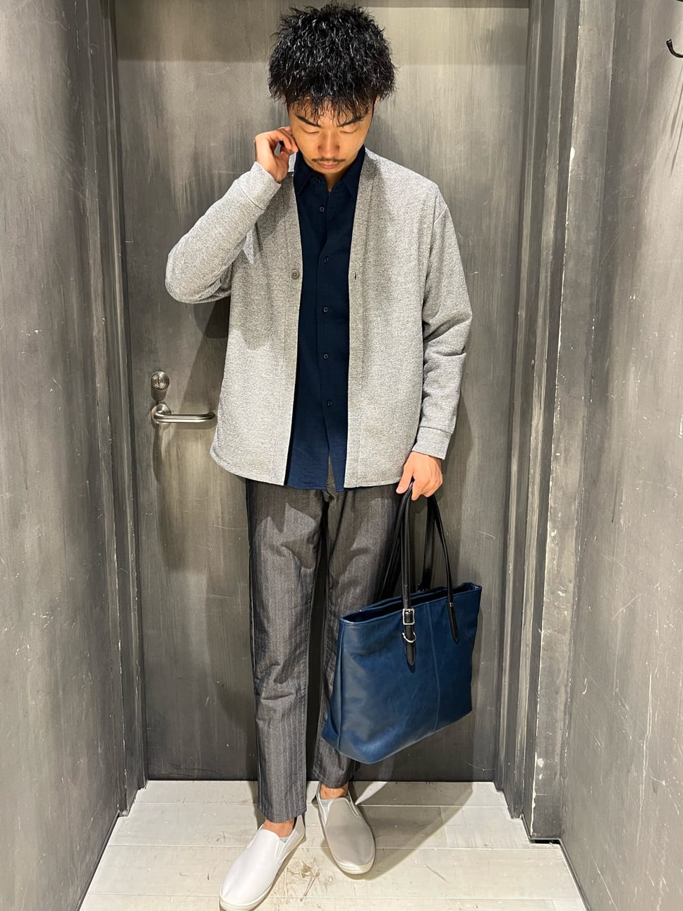 MEN'S BIGIの【EFFORTLESS】メランジダブルフェイスカーディガンを使ったコーディネートを紹介します。｜Rakuten Fashion(楽天ファッション／旧楽天ブランドアベニュー)1689704