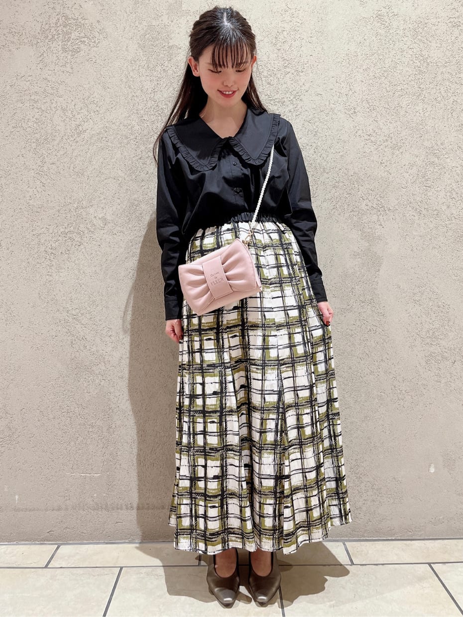 Maison de FLEURのコーディネートを紹介します。｜Rakuten Fashion(楽天ファッション／旧楽天ブランドアベニュー)1750624