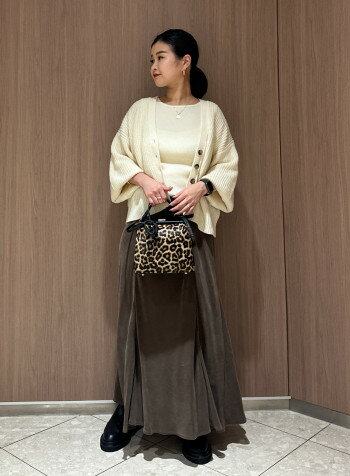 Rouge vif la cleのウール混アンサンブルニットカーディガンを使ったコーディネートを紹介します。｜Rakuten Fashion(楽天ファッション／旧楽天ブランドアベニュー)1837483