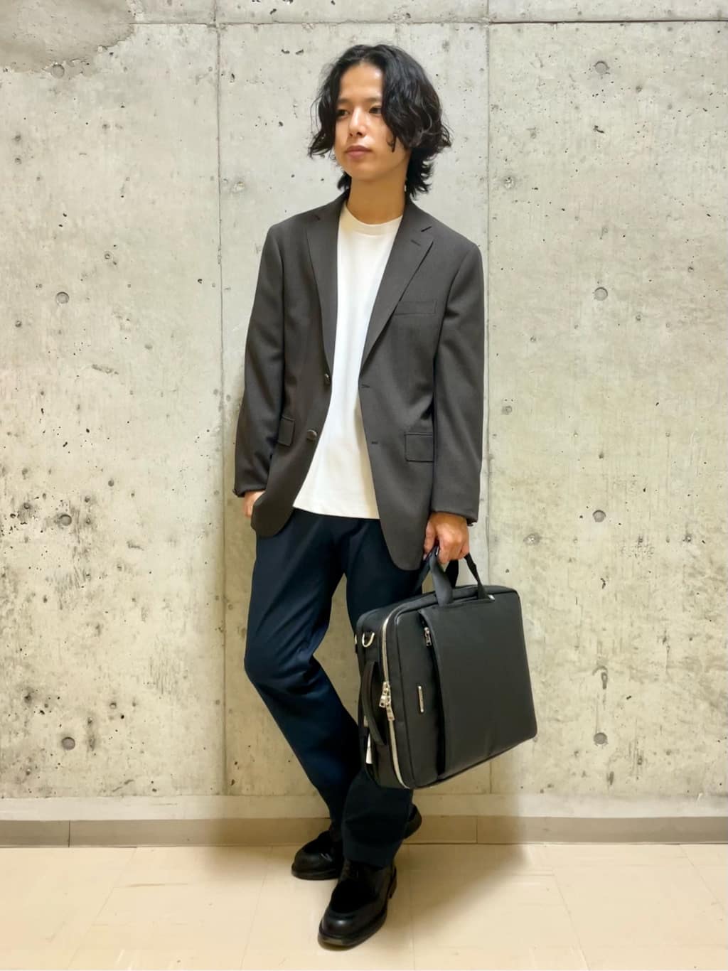 TAKEO KIKUCHIのハイストレッチ ピケ スリム パンツを使ったコーディネートを紹介します。｜Rakuten Fashion(楽天ファッション／旧楽天ブランドアベニュー)1843355