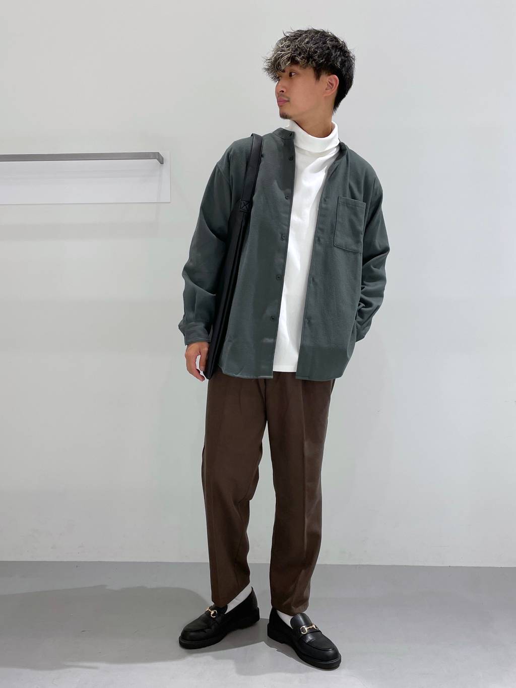 LAKOLEのコーディネートを紹介します。｜Rakuten Fashion(楽天ファッション／旧楽天ブランドアベニュー)1863889