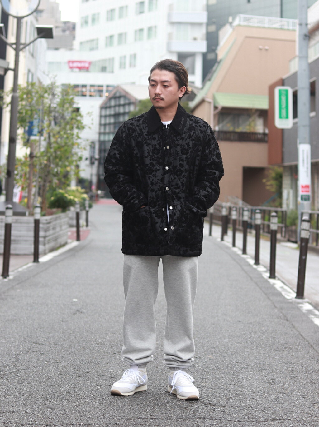 WISMのコーディネートを紹介します。｜Rakuten Fashion(楽天ファッション／旧楽天ブランドアベニュー)1903073