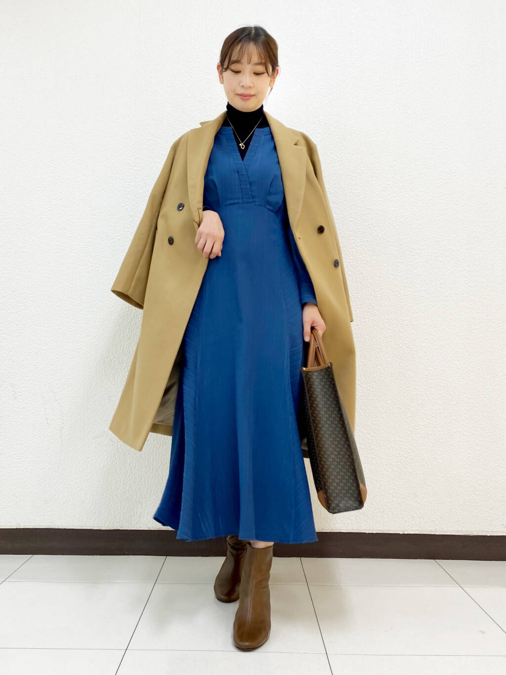 URBAN RESEARCH ROSSOの『MADE IN JAPAN』EMELINA プレーンブーツを使ったコーディネートを紹介します。｜Rakuten Fashion(楽天ファッション／旧楽天ブランドアベニュー)1906083