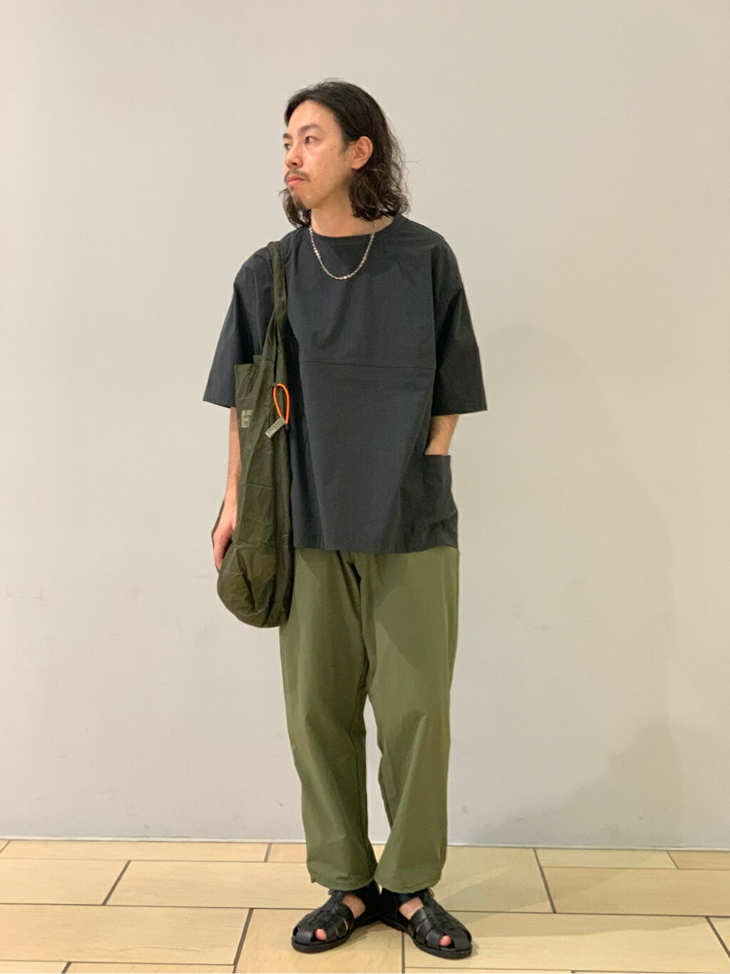 417 EDIFICEのコーディネートを紹介します。｜Rakuten Fashion(楽天ファッション／旧楽天ブランドアベニュー)1915258
