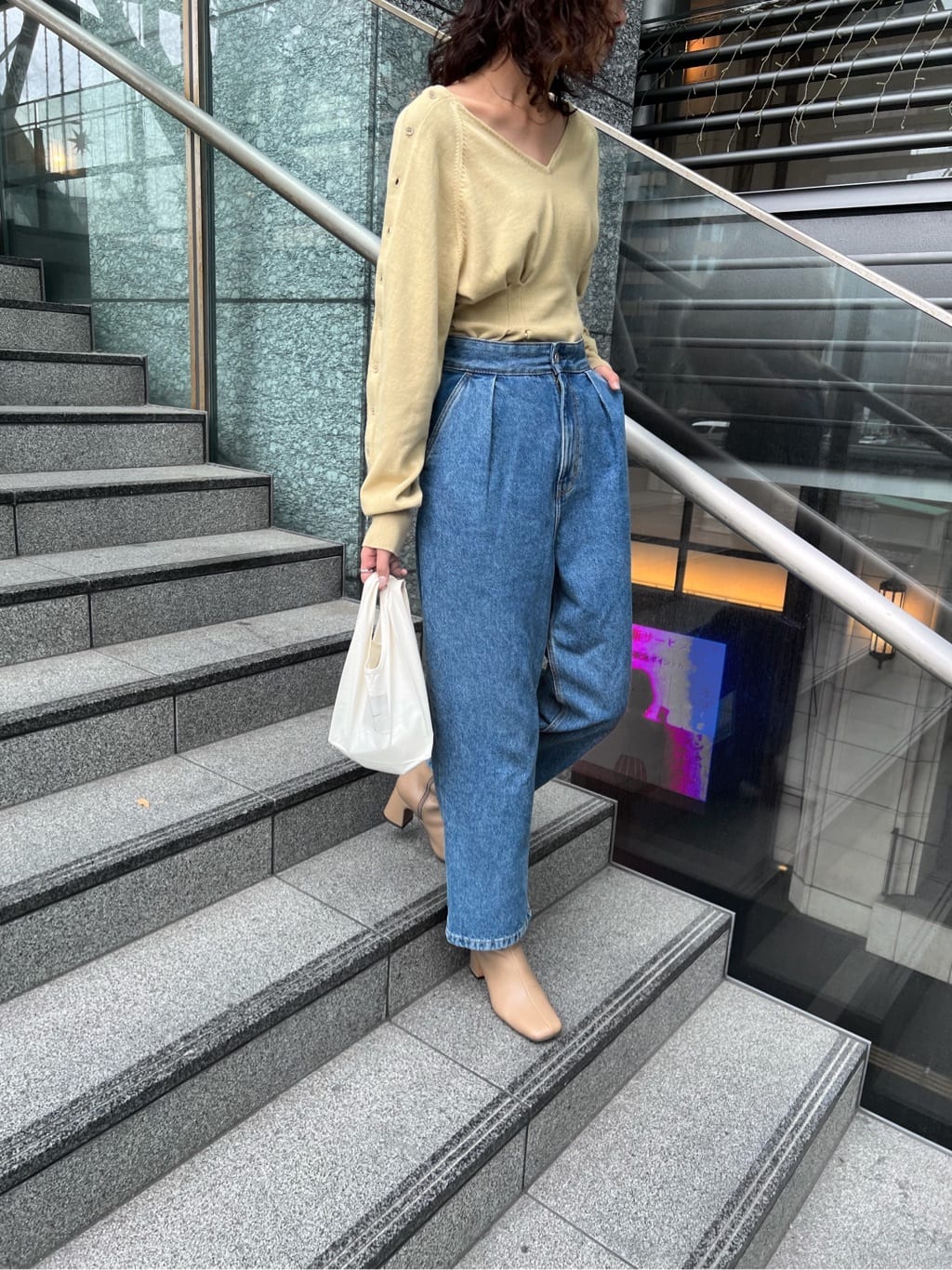 moussyのARM BUTTON KNIT ボディースーツを使ったコーディネート