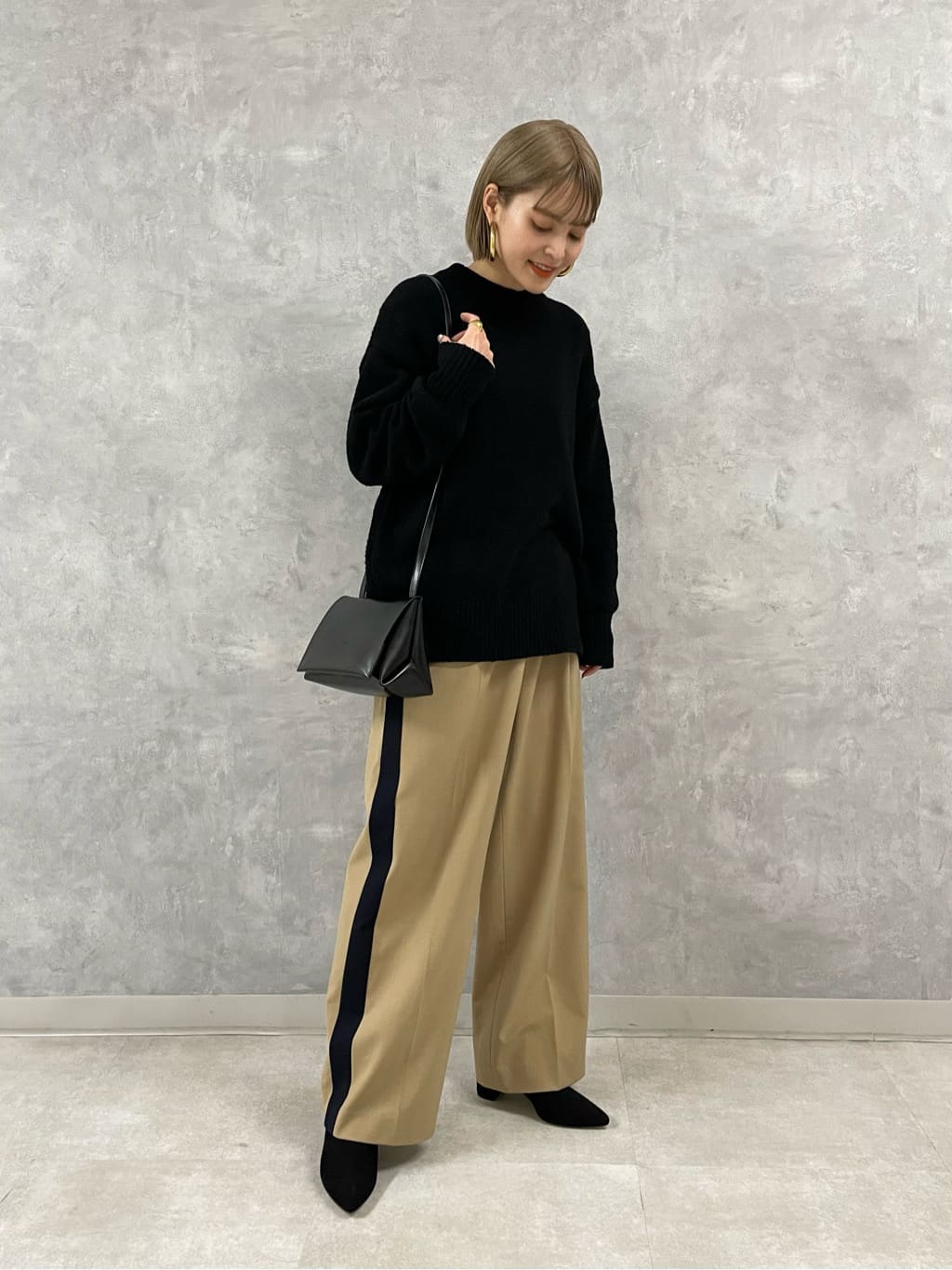 UNITED ARROWS LTD. OUTLETのブロックヒールポインテッド ショートブーツ55↓↑を使ったコーディネートを紹介します。｜Rakuten Fashion(楽天ファッション／旧楽天ブランドアベニュー)1999714