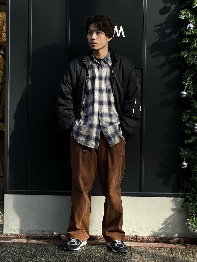 WISMのコーディネートを紹介します。｜Rakuten Fashion(楽天ファッション／旧楽天ブランドアベニュー)2023160
