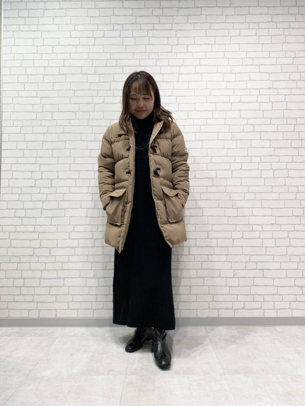 URBAN RESEARCH ROSSOのバックファスナーショートブーツを使ったコーディネートを紹介します。｜Rakuten Fashion(楽天ファッション／旧楽天ブランドアベニュー)2024178