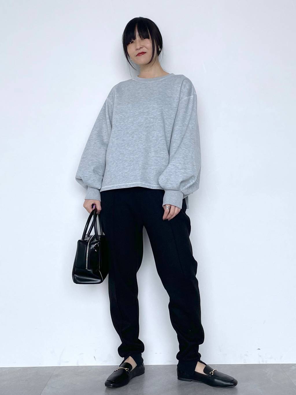 LAKOLEのビットギャザーローファーを使ったコーディネートを紹介します。｜Rakuten Fashion(楽天ファッション／旧楽天ブランドアベニュー)2024185