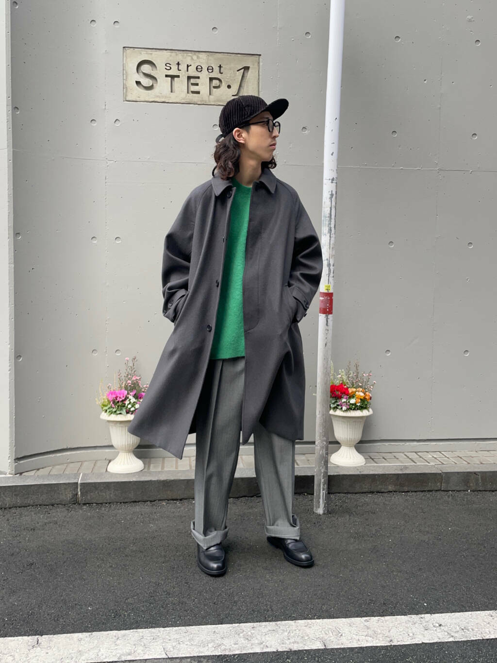 URBAN RESEARCHのBAL COLLAR COAT SUPER120を使ったコーディネート