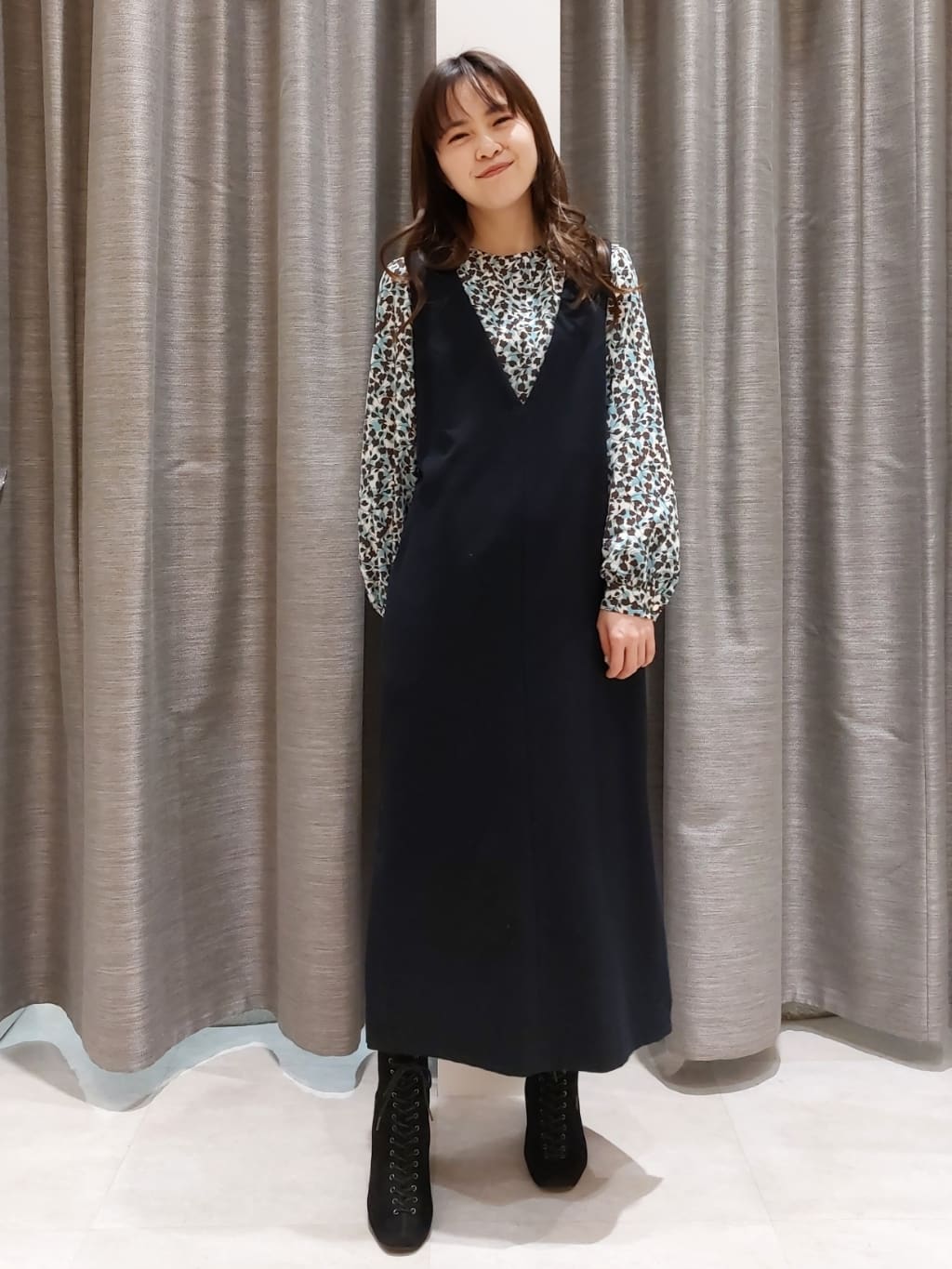 UNTITLEDの【Oggi.jp掲載】ウール混 Vネックジャンパースカート