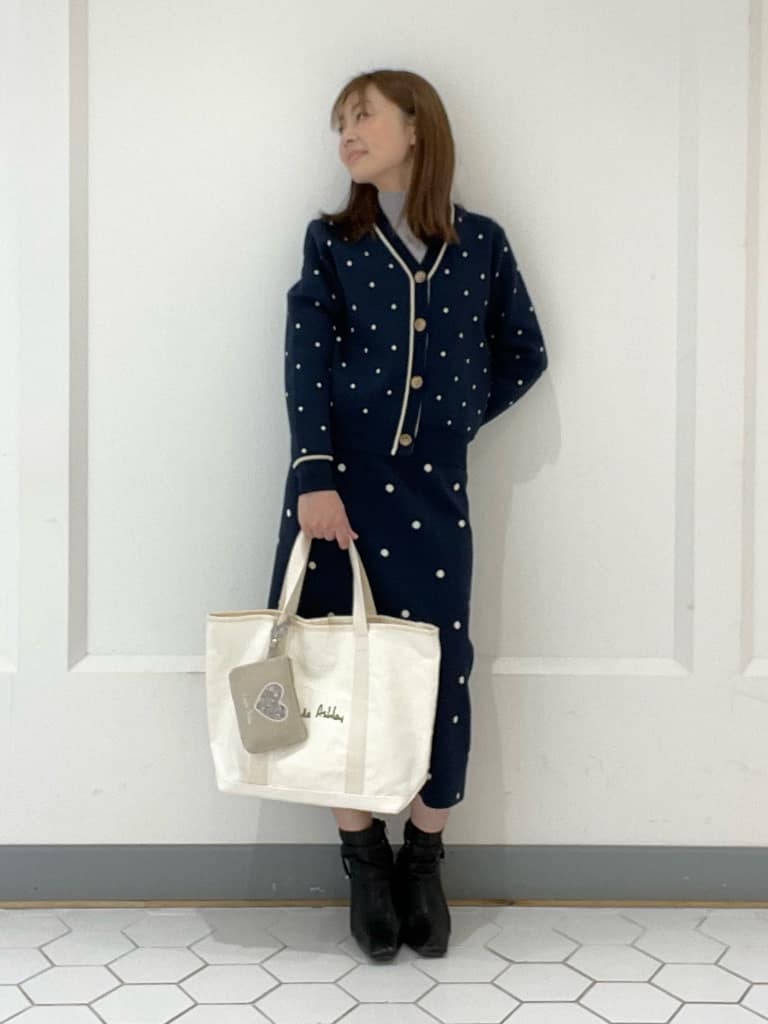 LAURA ASHLEYのコーディネートを紹介します。｜Rakuten Fashion(楽天ファッション／旧楽天ブランドアベニュー)2053892