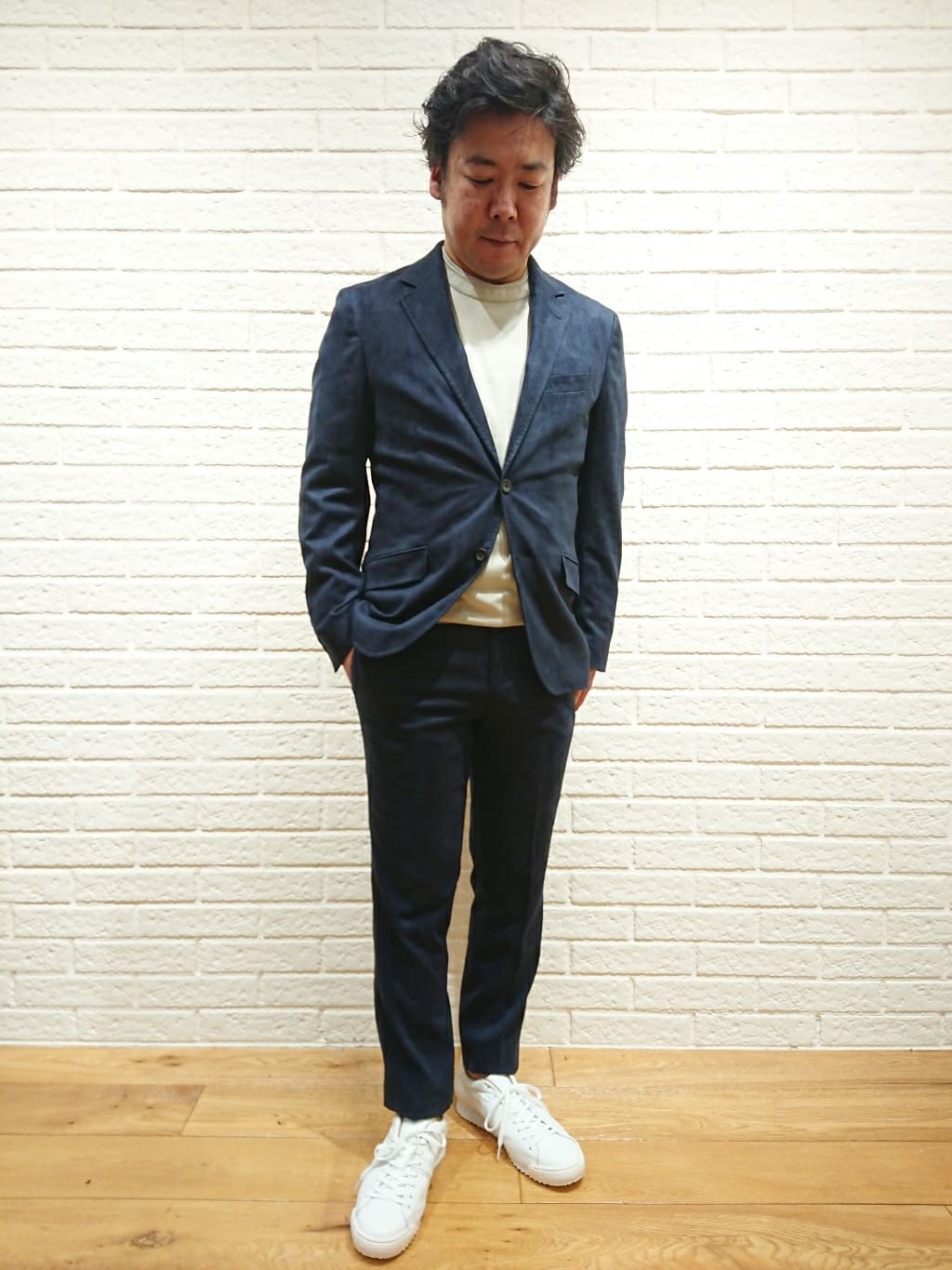 MEN'S BIGIのコマスエードストレッチスラックス【セットアップ対応】を使ったコーディネートを紹介します。｜Rakuten Fashion(楽天ファッション／旧楽天ブランドアベニュー)2117221