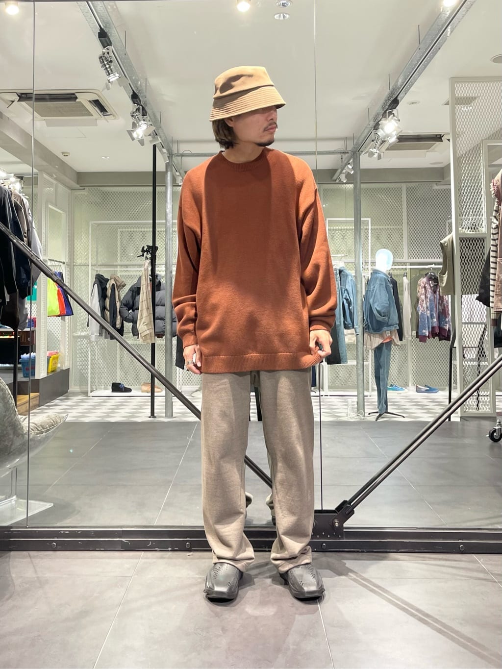 WISMのコーディネートを紹介します。｜Rakuten Fashion(楽天ファッション／旧楽天ブランドアベニュー)2126400