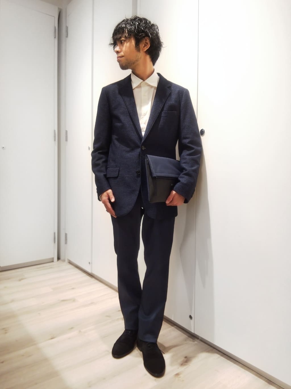 TAKEO KIKUCHIのハイストレッチ ピケ スリム パンツを使ったコーディネートを紹介します。｜Rakuten Fashion(楽天ファッション／旧楽天ブランドアベニュー)2133364