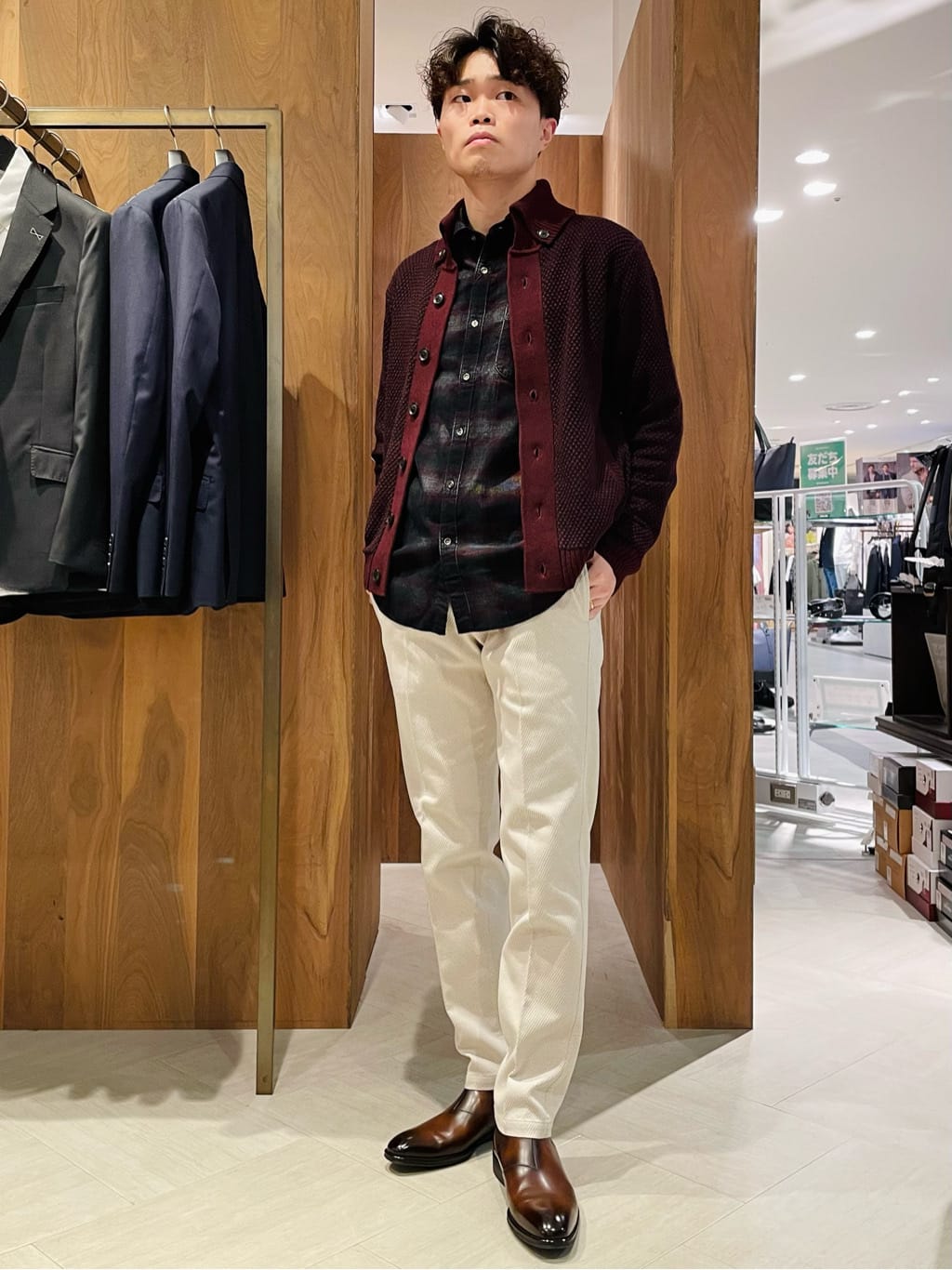 MEN'S BIGIの7G鹿の子ニットカーディガンを使ったコーディネートを紹介します。｜Rakuten Fashion(楽天ファッション／旧楽天ブランドアベニュー)2147179