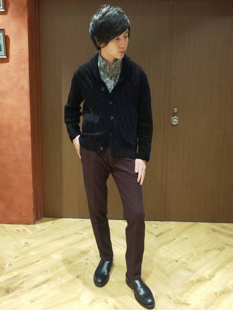 MEN'S BIGIのコットン3本合糸ツイル裏起毛スラックスを使ったコーディネートを紹介します。｜Rakuten Fashion(楽天ファッション／旧楽天ブランドアベニュー)2152362