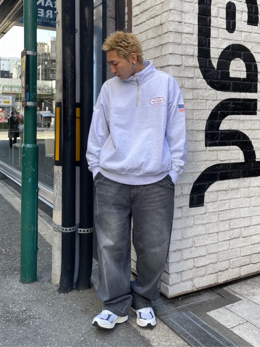 定番のお歳暮 XLARGE CLASSIC OVAL LOGO HALF ZIP SWEAT - トップス