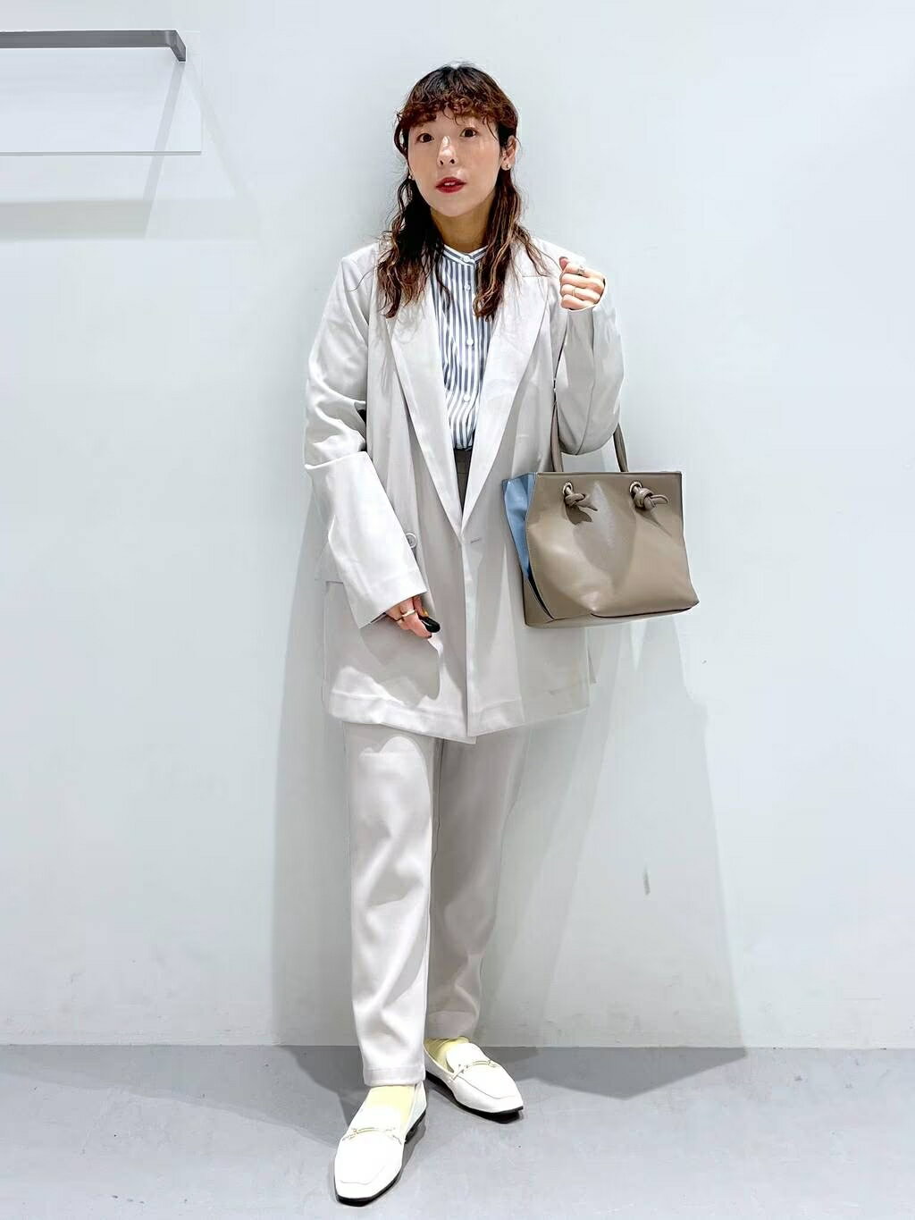 LAKOLEのビットギャザーローファーを使ったコーディネートを紹介します。｜Rakuten Fashion(楽天ファッション／旧楽天ブランドアベニュー)2198954