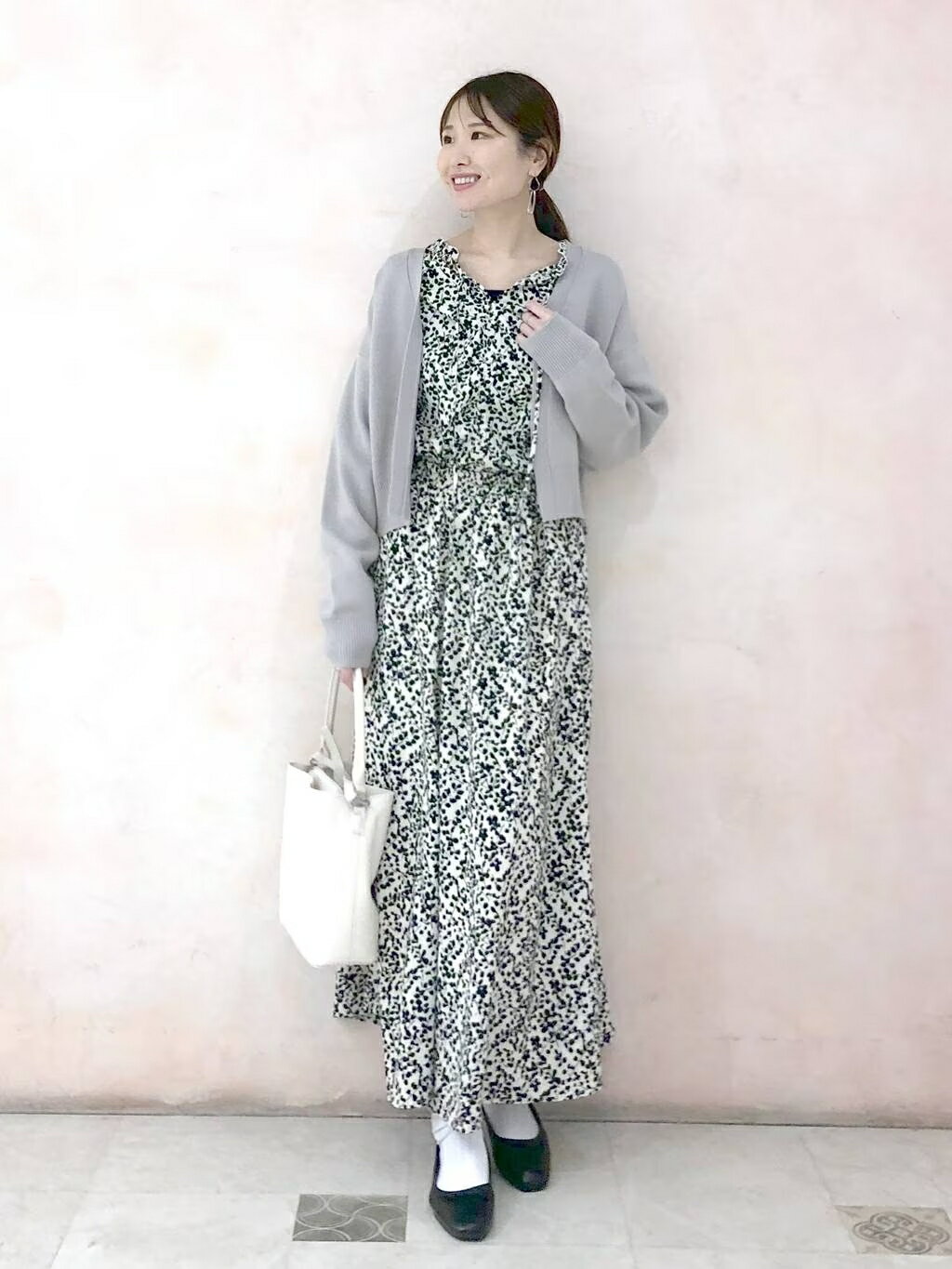 LAKOLEのスクエアトゥバレエシューズを使ったコーディネートを紹介します。｜Rakuten Fashion(楽天ファッション／旧楽天ブランドアベニュー)2210883